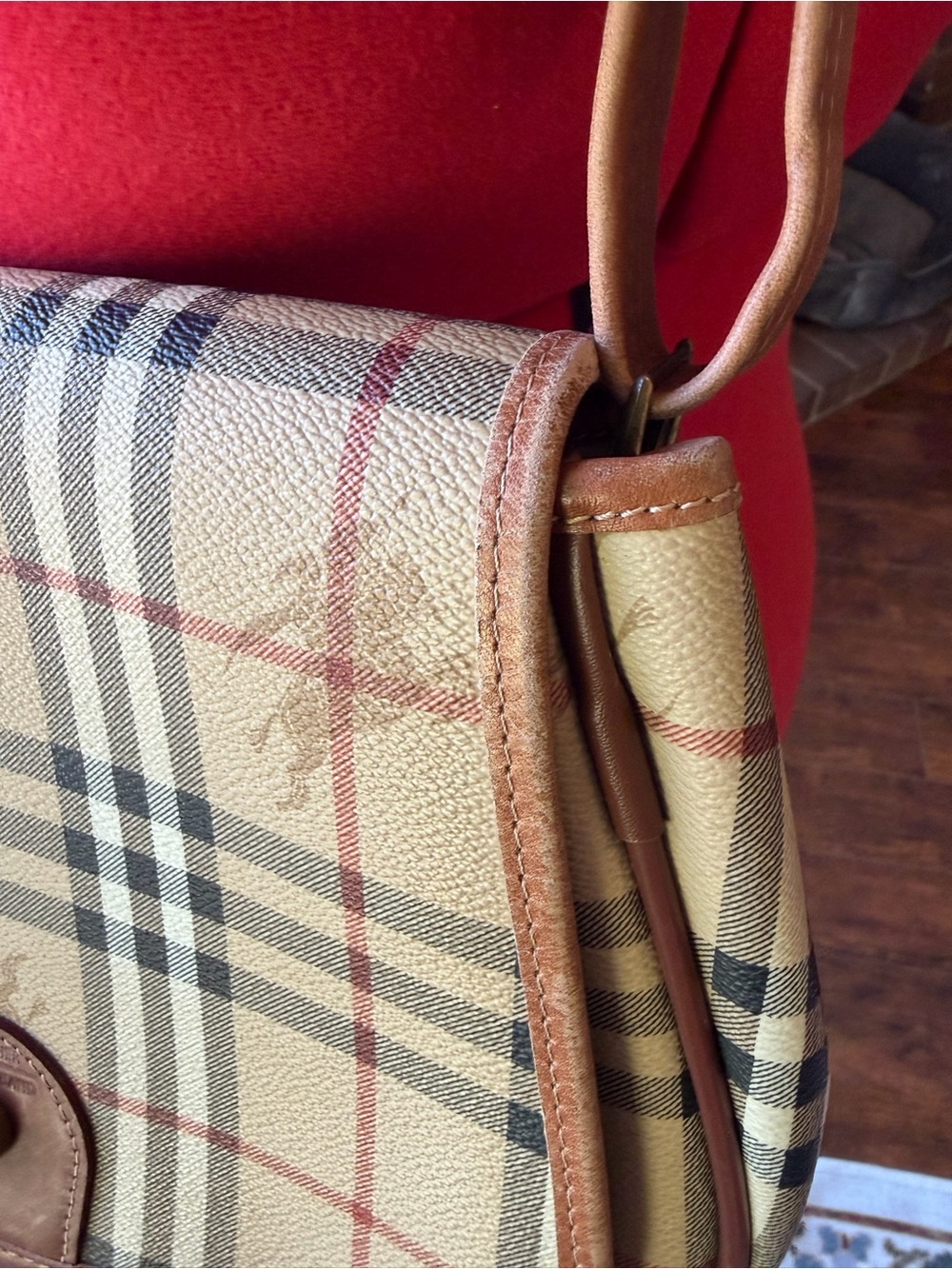 Burberry Vintage Classic Plaid Crossbody with Tan Leather Trim - Picture 12 of 16